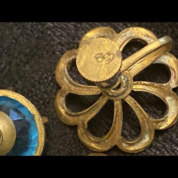 Vintage Floral and Gemstone Earrings Set - Picture 5 of 8